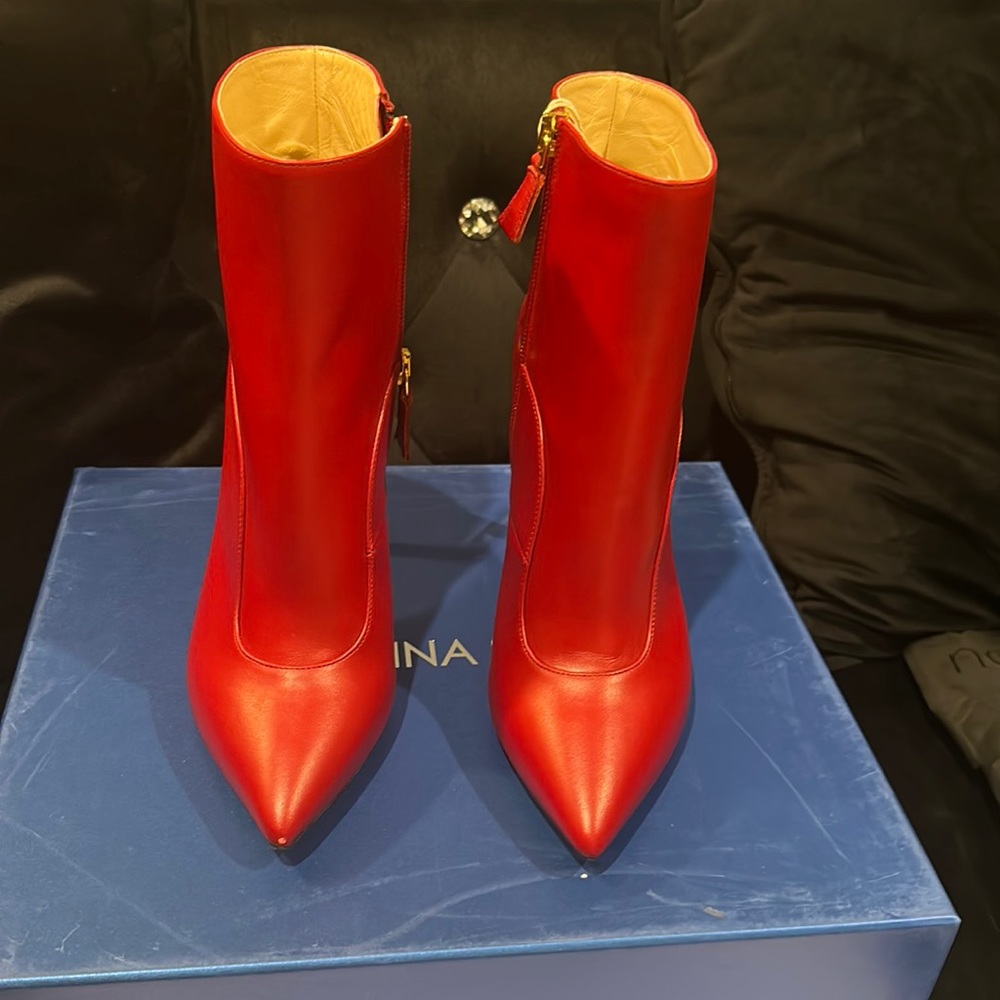 Brand new Cosmina Suciu booties
